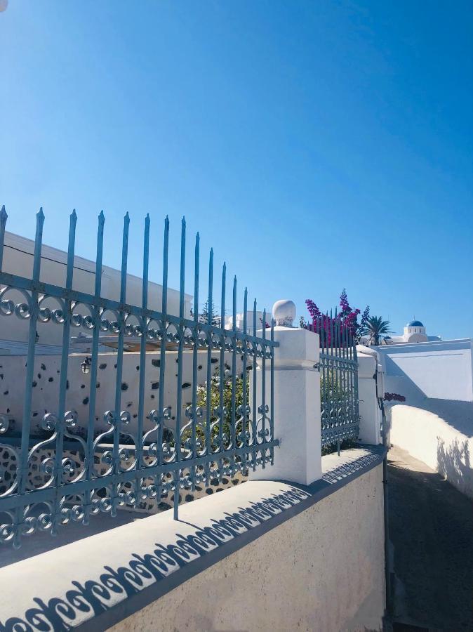 Amaryllis Suites Santorini Fira  Exterior foto