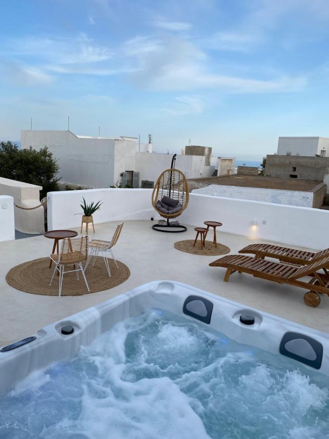 Amaryllis Suites Santorini Fira  Exterior foto